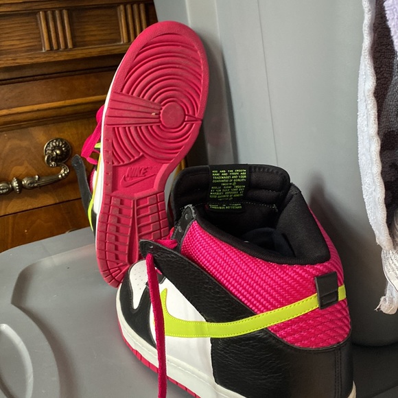 What is it called London’s size 12 or an only a few times - Picture 2 of 4